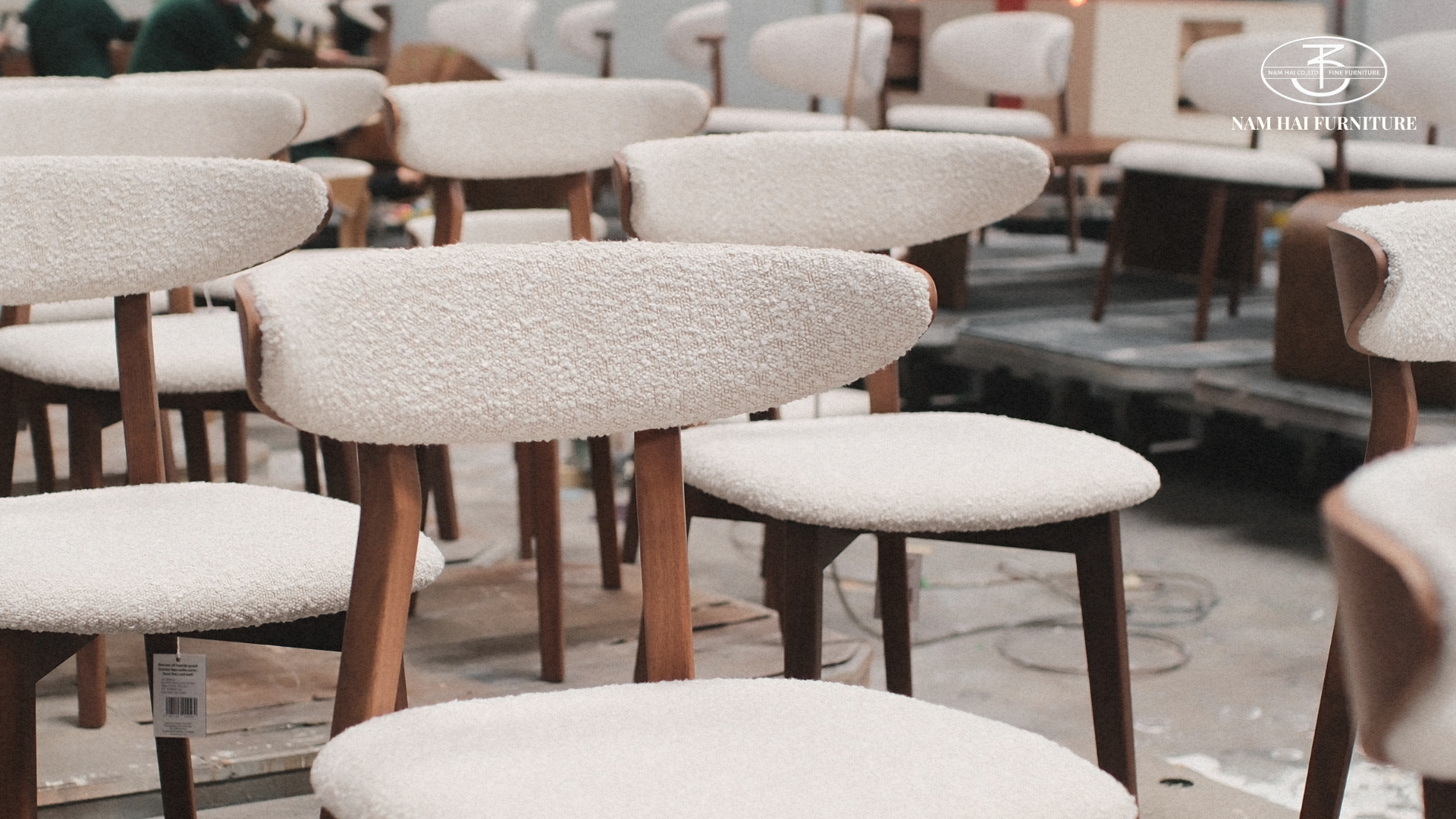 Furniture Factory in Vietnam: Production Process from Raw Wood to Export Packing